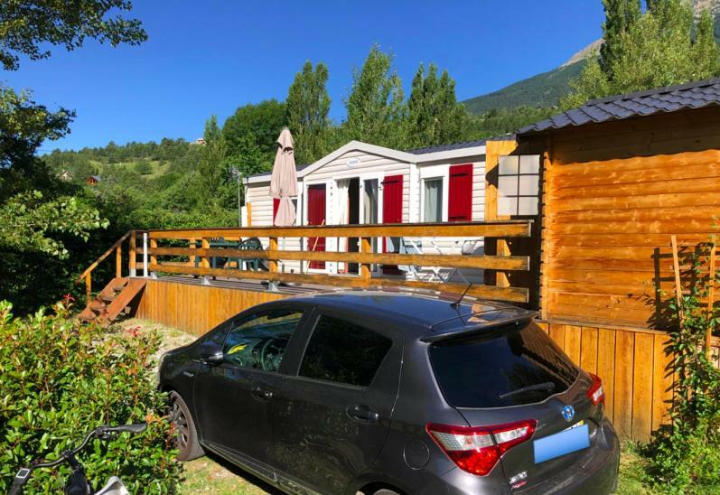 Mobil Home Proche Du Plan D'Eau D'Embrun Zewnętrze zdjęcie